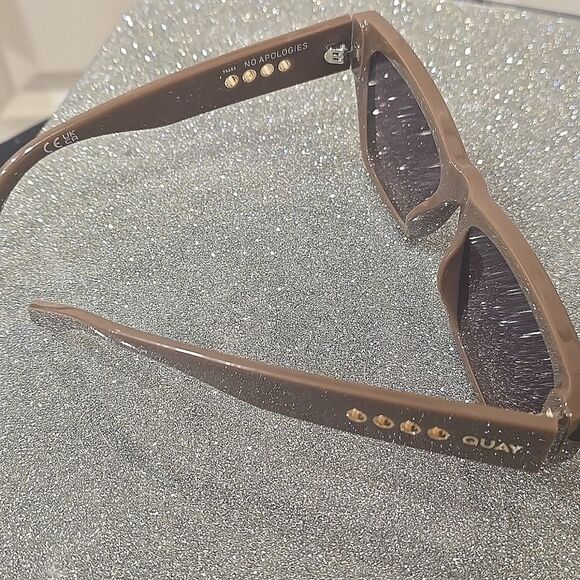 Quay Australia No Apologies Sunglasses- Doe/Brown main image 10
